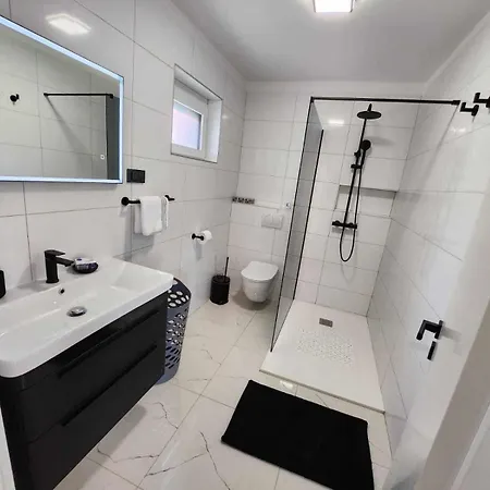 Apartments Albert Krk Town