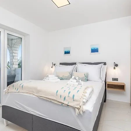 Apartments Albert Krk Town