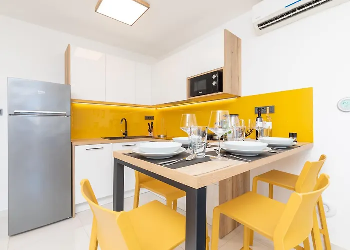 Διαμέρισμα Apartments Albert *