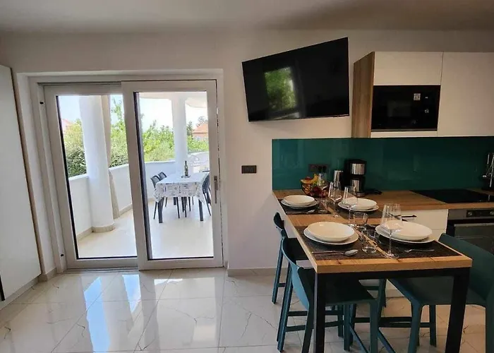 Διαμέρισμα Apartments Albert *